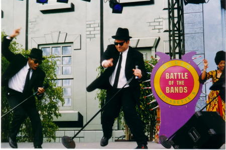 Paul-Dean Rocks Out As Mighty Mack In Blues Brothers 2000
