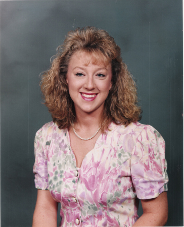 Gail Davis' Classmates profile album