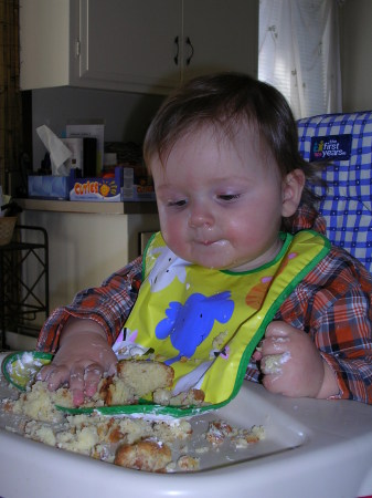 Jackson eats cake