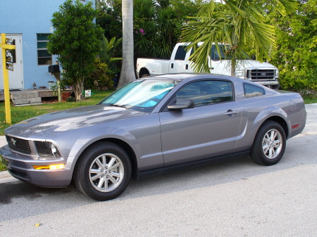 OUR 2007 MUSTANG & 2005 F350 TURBO DIESEL LARIAT