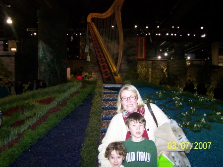 Elisa and the Kids - 2007 Flower Show