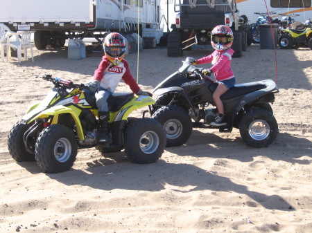 Girlz on bikes