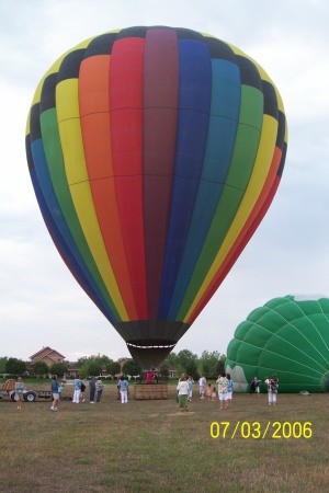 The hot air balloon I rode in for my brother's wedding