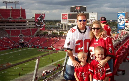 The Family at the Last game of 06 at Ray-J