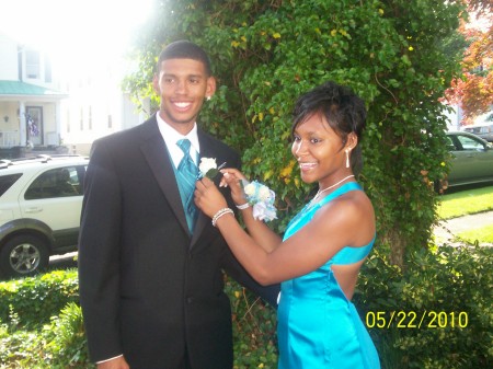 VJ' PROM 096