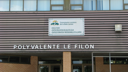 General Filon School Logo Photo Album