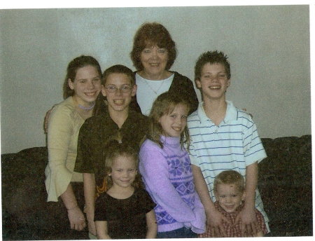 nana,halie,justin,cory,jordyn,faith,brandon x-mas 2006