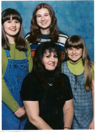 Kelli,Brandi,Vicki,Christi '97?