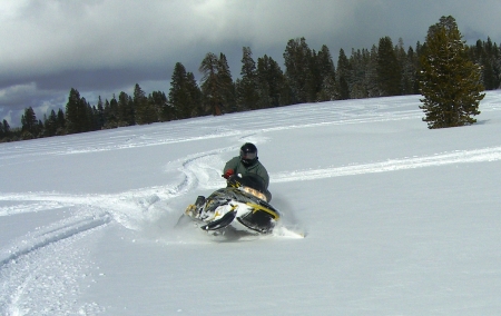 Snowmobiling 3/06