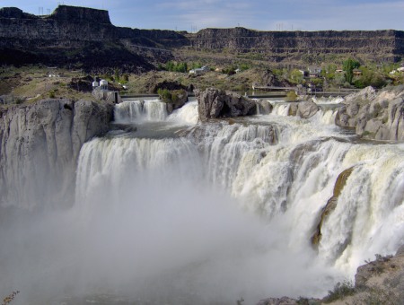 Shoshone Falls