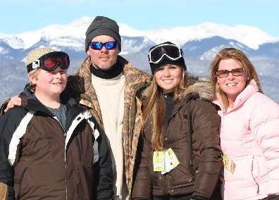Christie and family skiing 2007