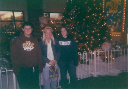 My Kids And I At Hershey Park 11/25/06