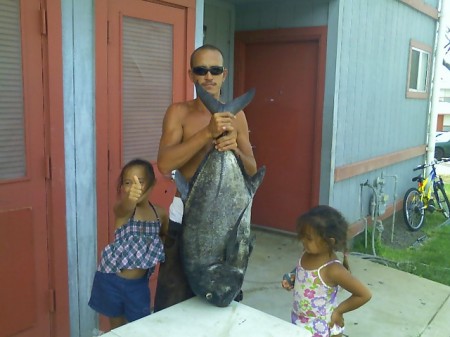 Kimo (3rd child) 2nd son with his daughters