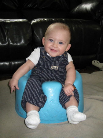 Hangin in the Bumbo seat