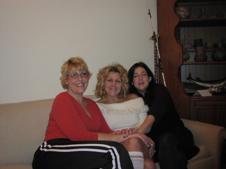 Me, And my girlfriends, Deb and Anat !!!!!  What a nite!