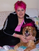 Lori and Sunny show off their pink hair