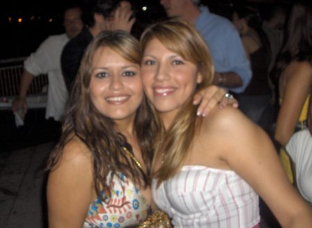Carmen Rivera & Karent Garcia (metroPCS) 2007