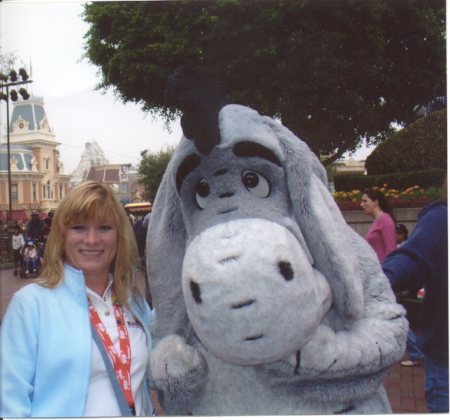 Kelly at Disneyland