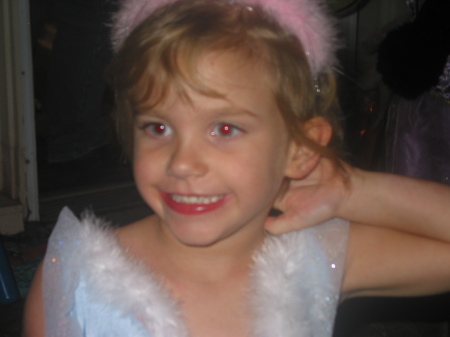 Haleigh Goodner - Halloween 2007 - 6 years