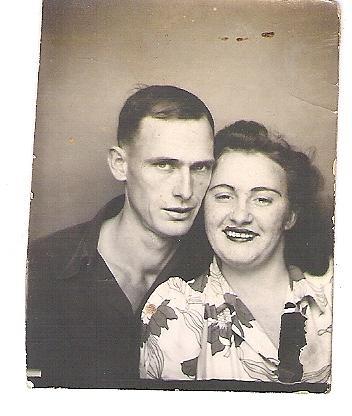 mom and dad 1941