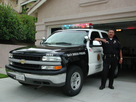 Me & my patrol car on my last week of work, 08-03