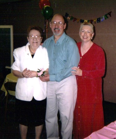 Hector with mother and wife