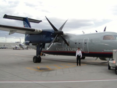 United Express Dash 8