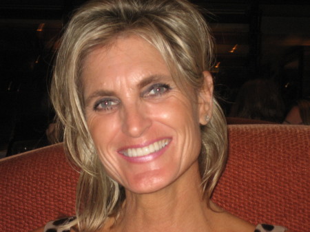 Linda Lowe's Classmates® Profile Photo