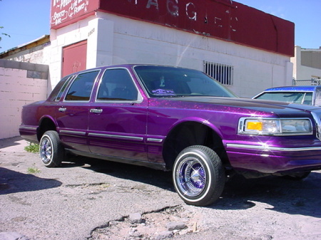 ULTRA VIOLET 1996 LINCOLN TOWN CAR