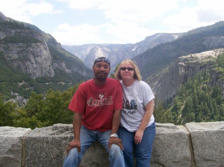 Susan and Earl at Yosemite 5/13/08