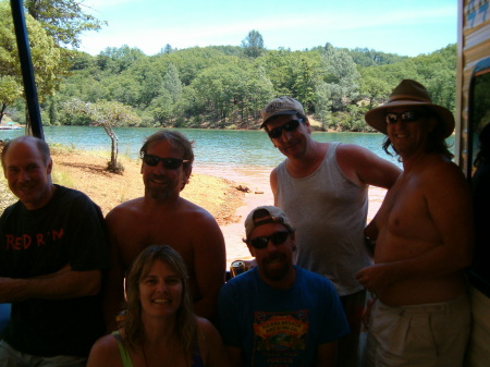 Brian, Dave, Jack, Wayne, Rebecca, Mike Lake Shasta