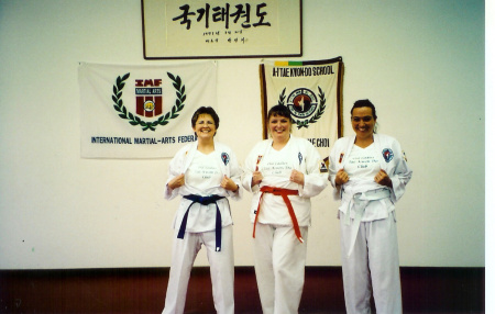 Me on the far right.....old ladies martial arts