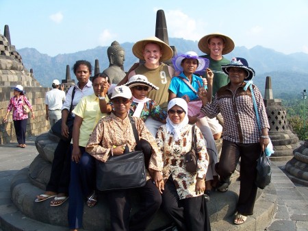 Boroburu Temple w/ Papuan Ladies