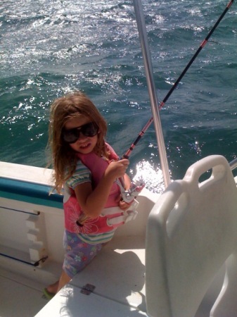 Rilee fishing in the Keys with Daddy