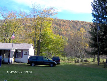  Family cabin in the mountains of PA