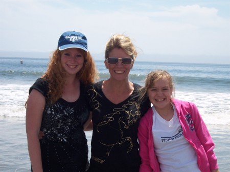 Mommy & her girls at Avila Beach