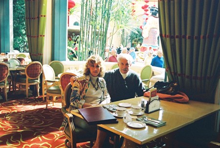 Don & Louise breakfasting at Bellagio