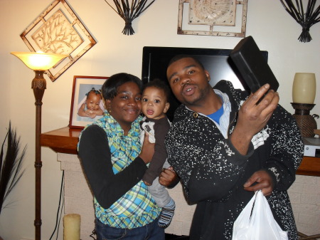 KISHA, DJ, AND YOUNGEST SON KEITH