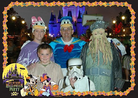 Halloween 07 at DisneyWorld
