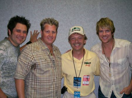 I'm the guy with the Froggy hat with Rascal Flatts