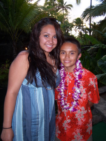 My Kids on our Family Vacation/Hawaii May 08