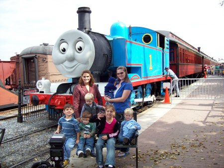 jeananne and ellie at the thomas show