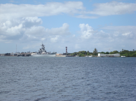USS ARIZONA & USS MISSOURI