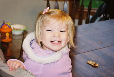 Little Holland eating lunch