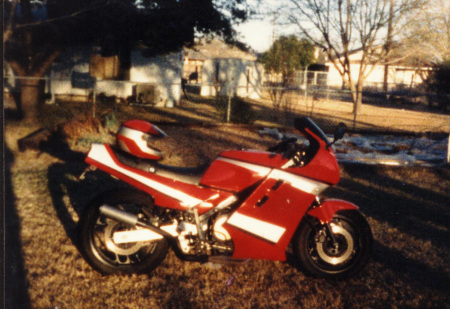 1985 FZ 750