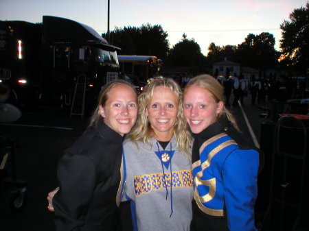 Clarissa, Sarah, and Andrea Sept. '07