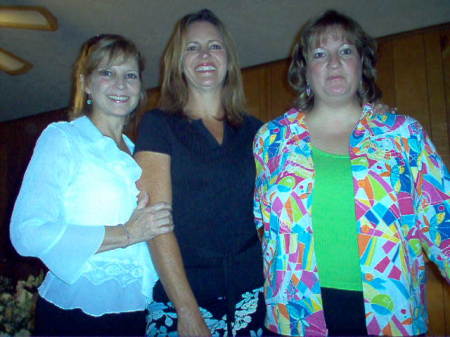 Marcia with sisters, Nancy and Maurine