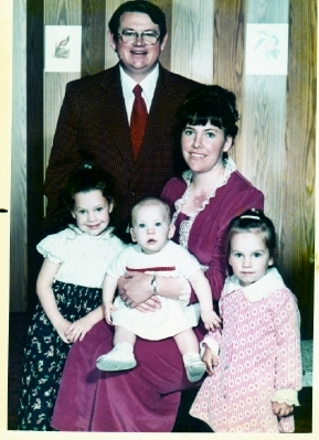 Dad, Mom, Myself, Sarah & Sandi 1974