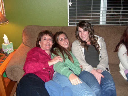 Cindy with daughters Becca & Rachel 12/31/07