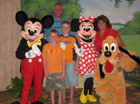 Posing with Mickey & Minnie 2007
